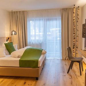 Großes Zimmer